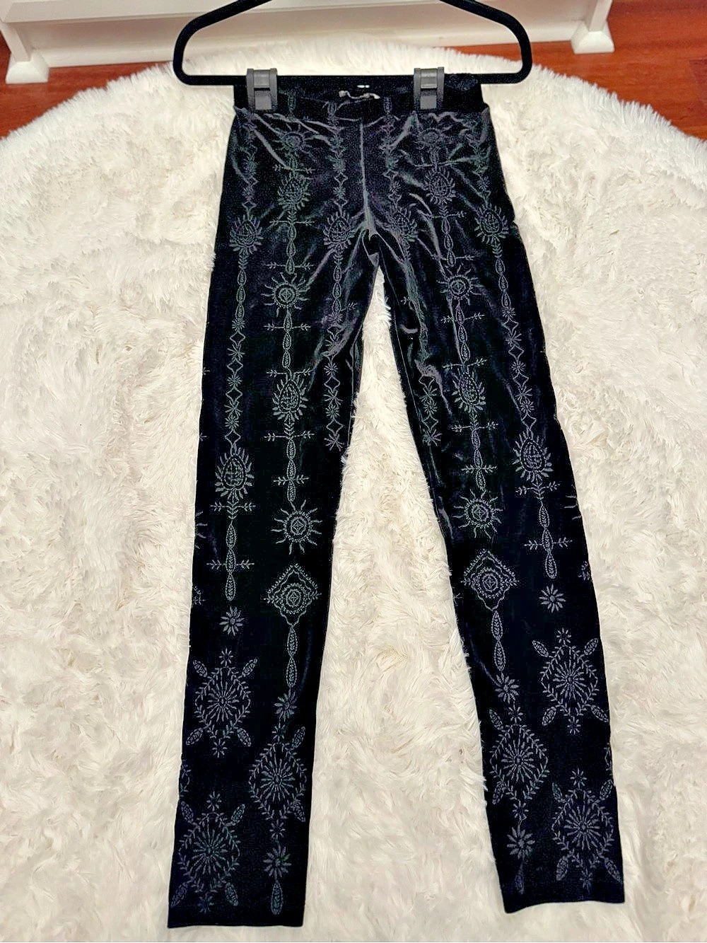 Johnny Was Althea Velvet Leggings